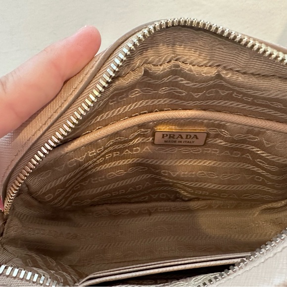 Beige Prada Saffiano leather belt bag - Picture 5 of 6